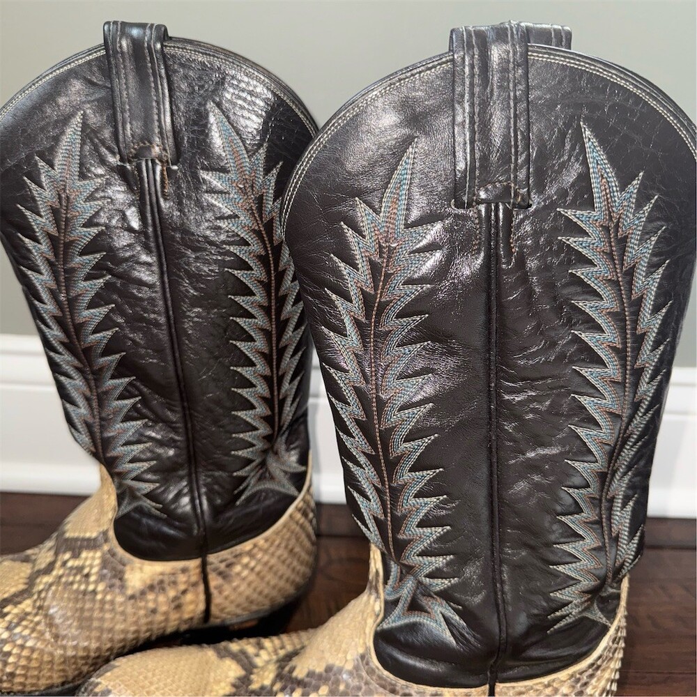 Tony Lama Rare Python Snakeskin
Cowboy Boots 6868 Mens
8E Vintage Exotic Western - Picture 4 of 16